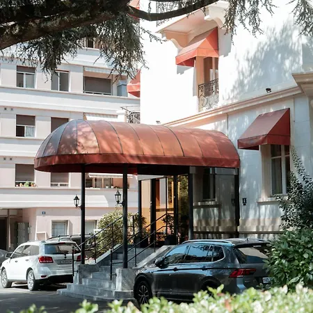 كارلتون البوتيكي 4*