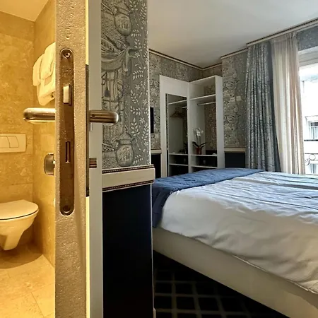 Carlton Boutique Hotel 4*