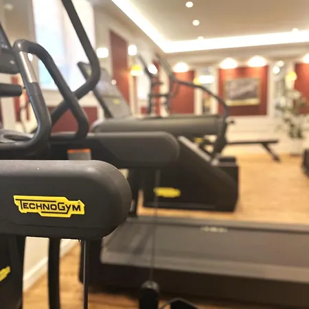 فندق كارلتون البوتيكي 4*