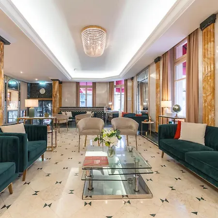 Carlton Boutique Hotel 4*