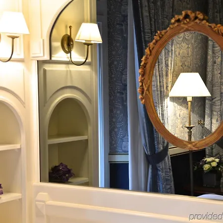 Carlton Boutique Lausanne