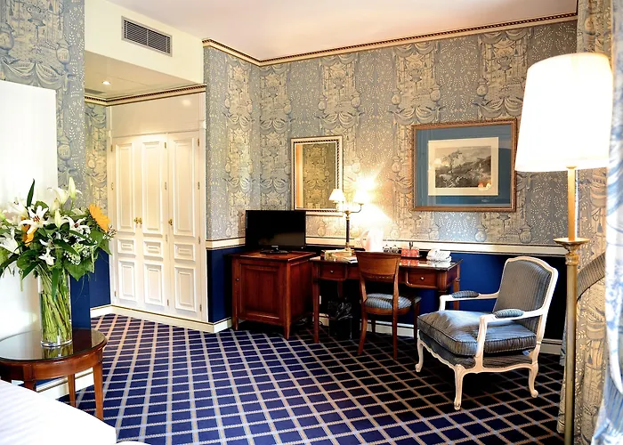 Hotel Carlton Boutique 4*