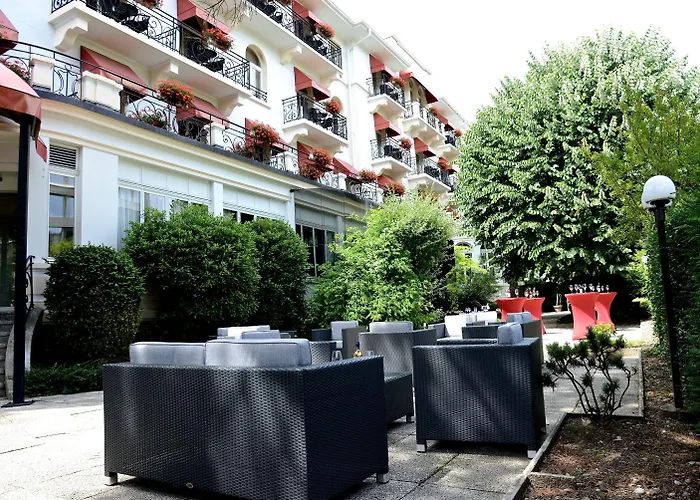 Carlton Boutique Отель 4*