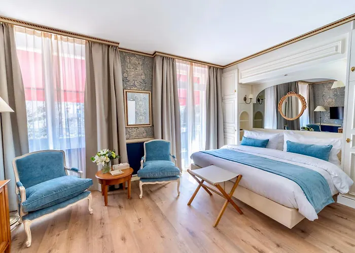 Carlton Boutique Hotel