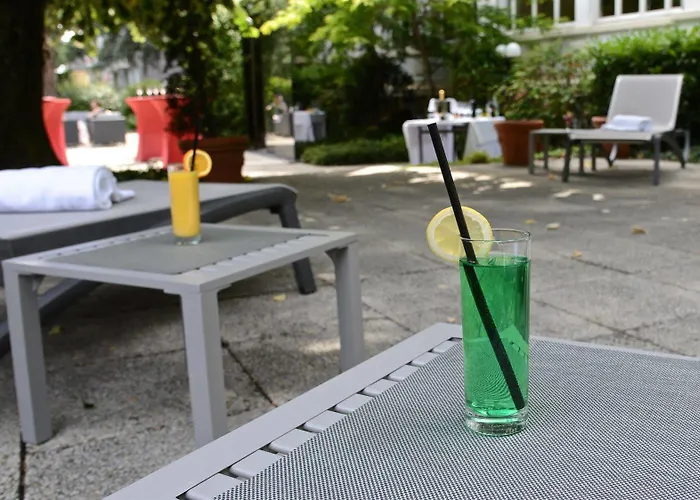 Carlton Boutique 4* Лозанна