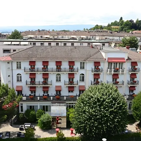 Carlton Boutique 4*